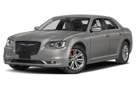 2023 Chrysler 300C, Car Review