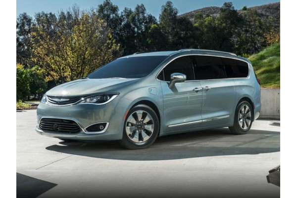 New 2018 Chrysler Pacifica Hybrid Price Photos Reviews Safety New 2018 Chrysler Pacifica Hybrid Price Photos Reviews Safety Ratings Features