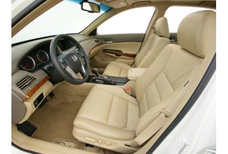 2010 Honda Accord MPG, Price, Reviews & Photos | NewCars.com