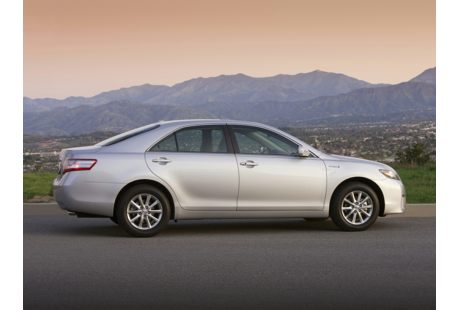 2010 Toyota Camry Hybrid MPG, Price, Reviews & Photos | NewCars.com