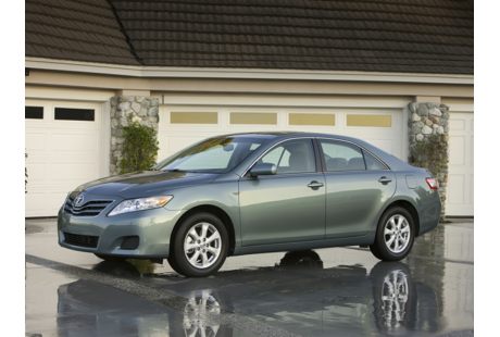 2011 Toyota Camry MPG, Price, Reviews & Photos | NewCars.com