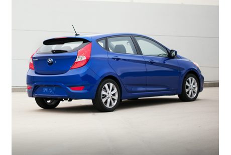 2013 Hyundai Accent MPG, Price, Reviews & Photos | NewCars.com