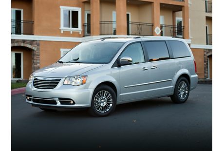 2015 Chrysler Town and Country MPG, Price, Reviews & Photos | NewCars.com