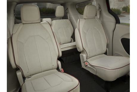2018 Chrysler Pacifica MPG, Price, Reviews Photos